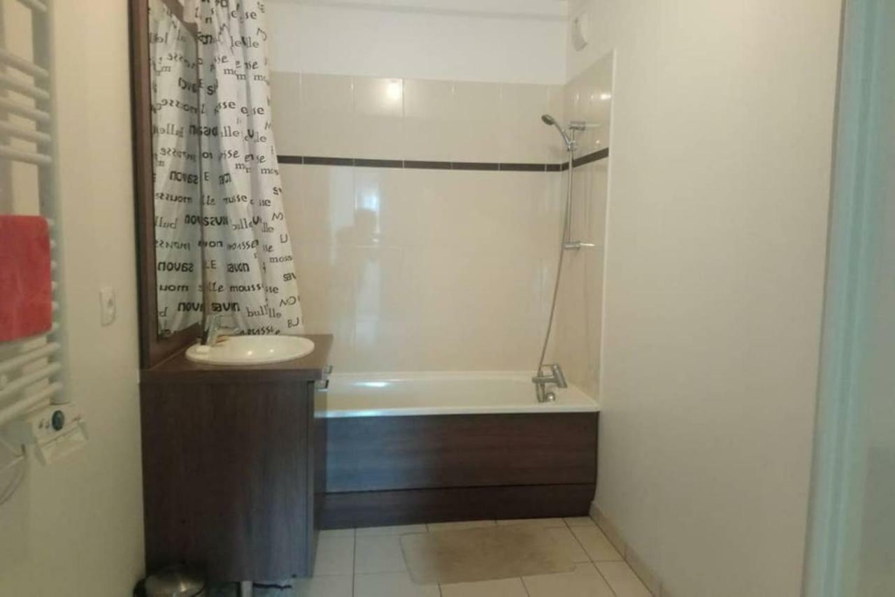 Boissy Gare Rer A Appartement 1 A 3 Chambres Au Choix Ngoại thất bức ảnh